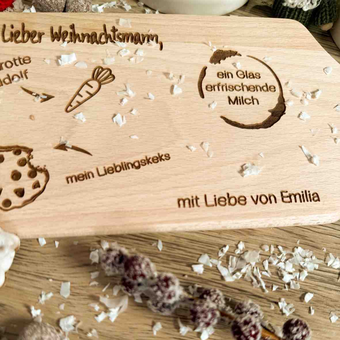 personalisiertes Frühstücksbrettchen Kapellenform Lieber Weihnachtsmann Villa-Schwein 