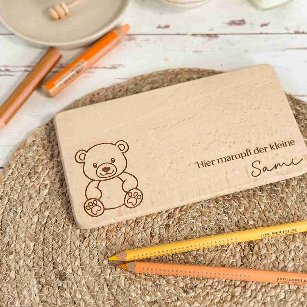 Rechteckiges Frühstücksbrett mit Teddybär-Gravur und Namen