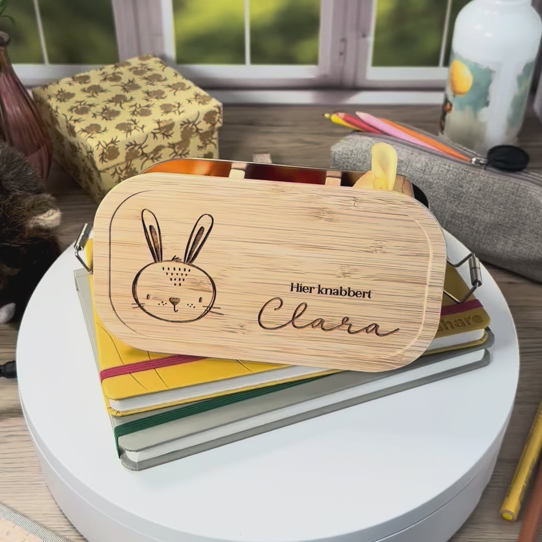 Personalisierte Brotdose mit Hase und Namensgravur