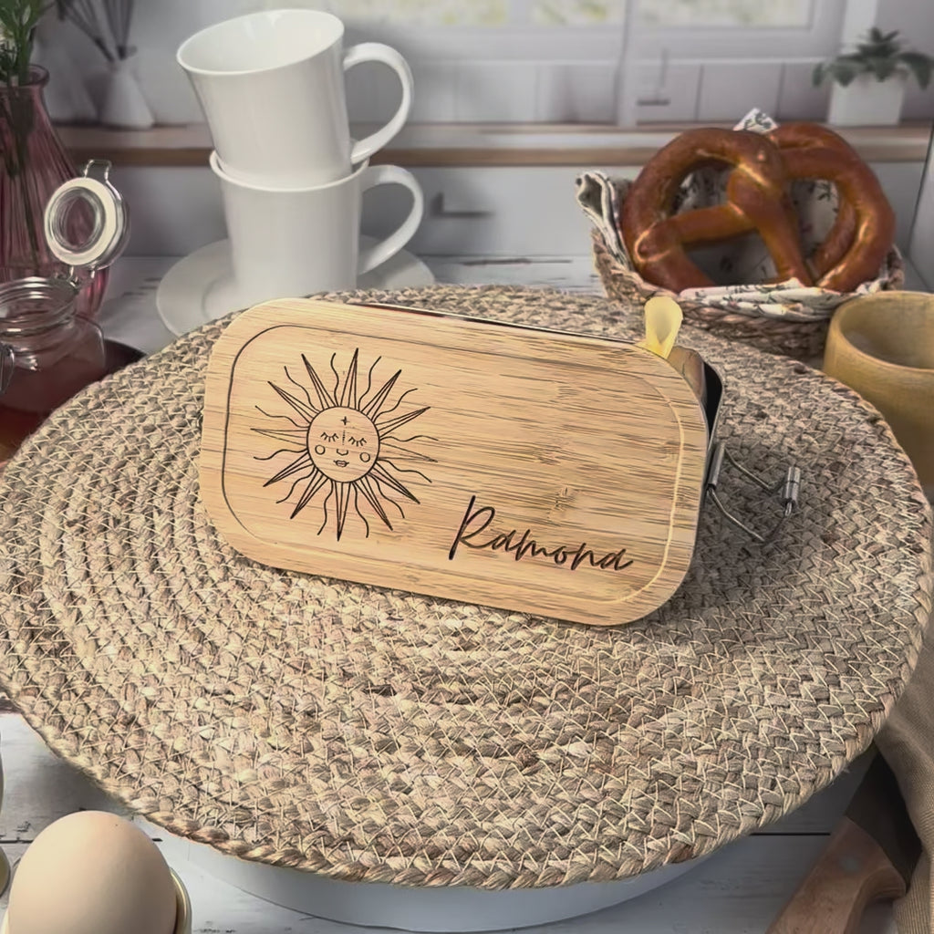 Personalisierte Brotdose mit Boho-Sonne und Namensgravur